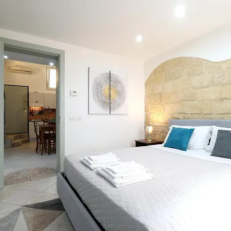 Goodstay La 10 * Лечче